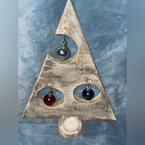Handmade Christmas decor(does not come with the ornaments)